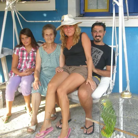 Manos Studios & Apartments Skopelos Town