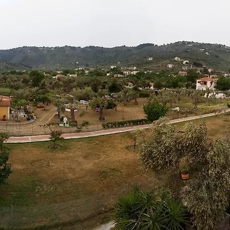 Manos & Appartement Skopelos