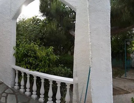 Manos & Appartement Skopelos