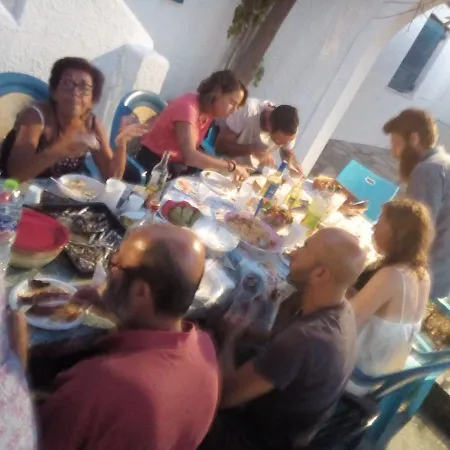 Manos & Skopelos