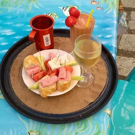 Manos & Appartement Skopelos