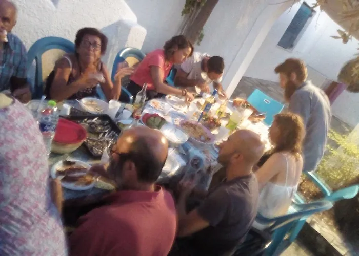 Manos Studios & Apartments Skopelos Town