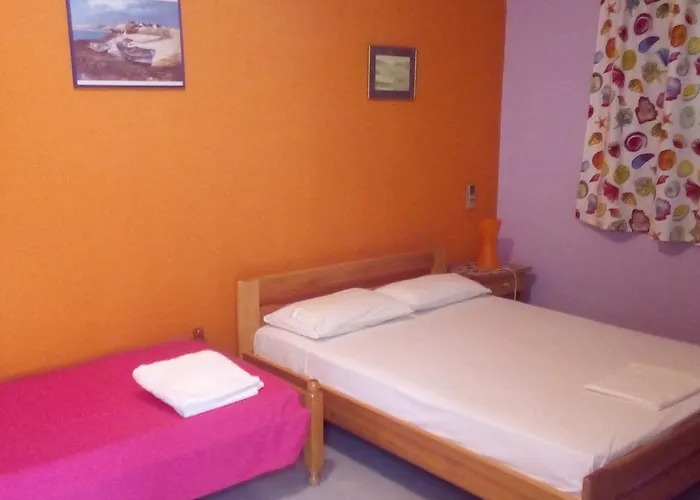 Manos Studios & Apartments Apartment