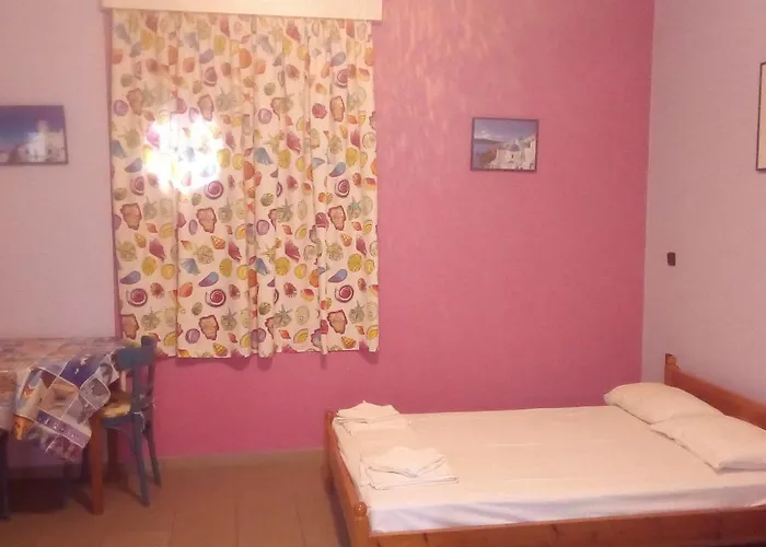 Manos Studios & Apartments Apartment